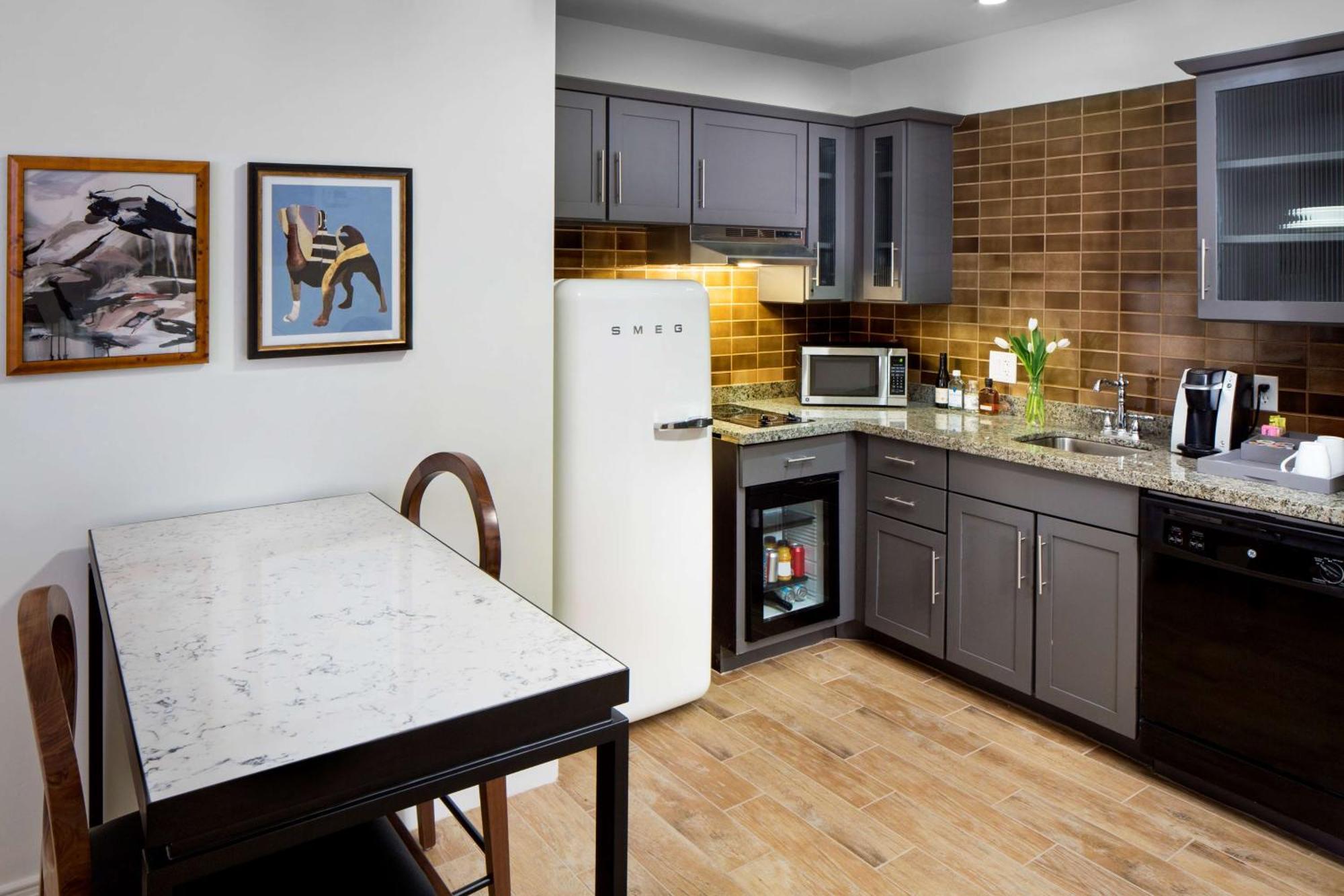 Deluxe Loft