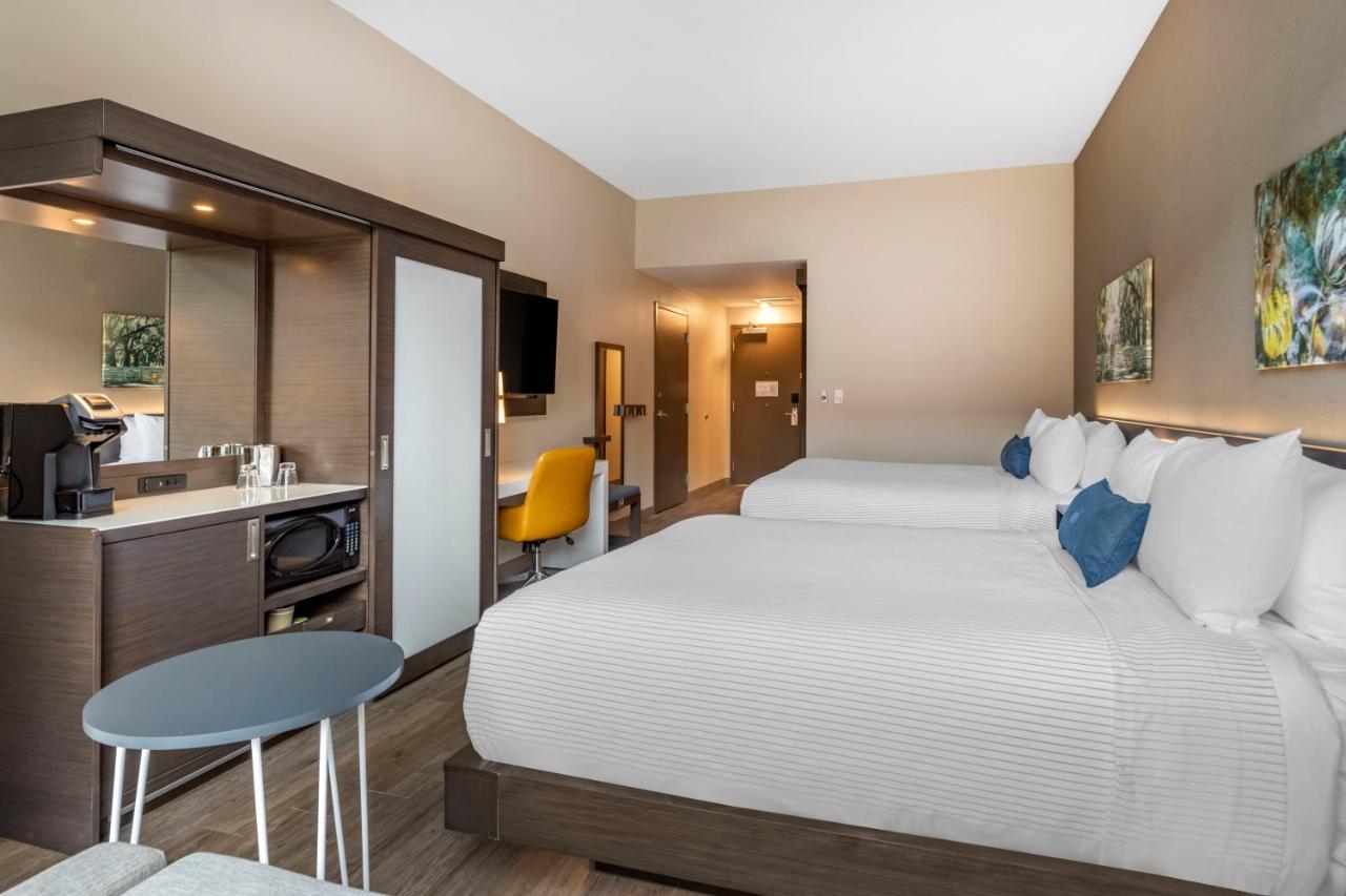 Room with Two Queen Beds and Balcony - Non-Smoking