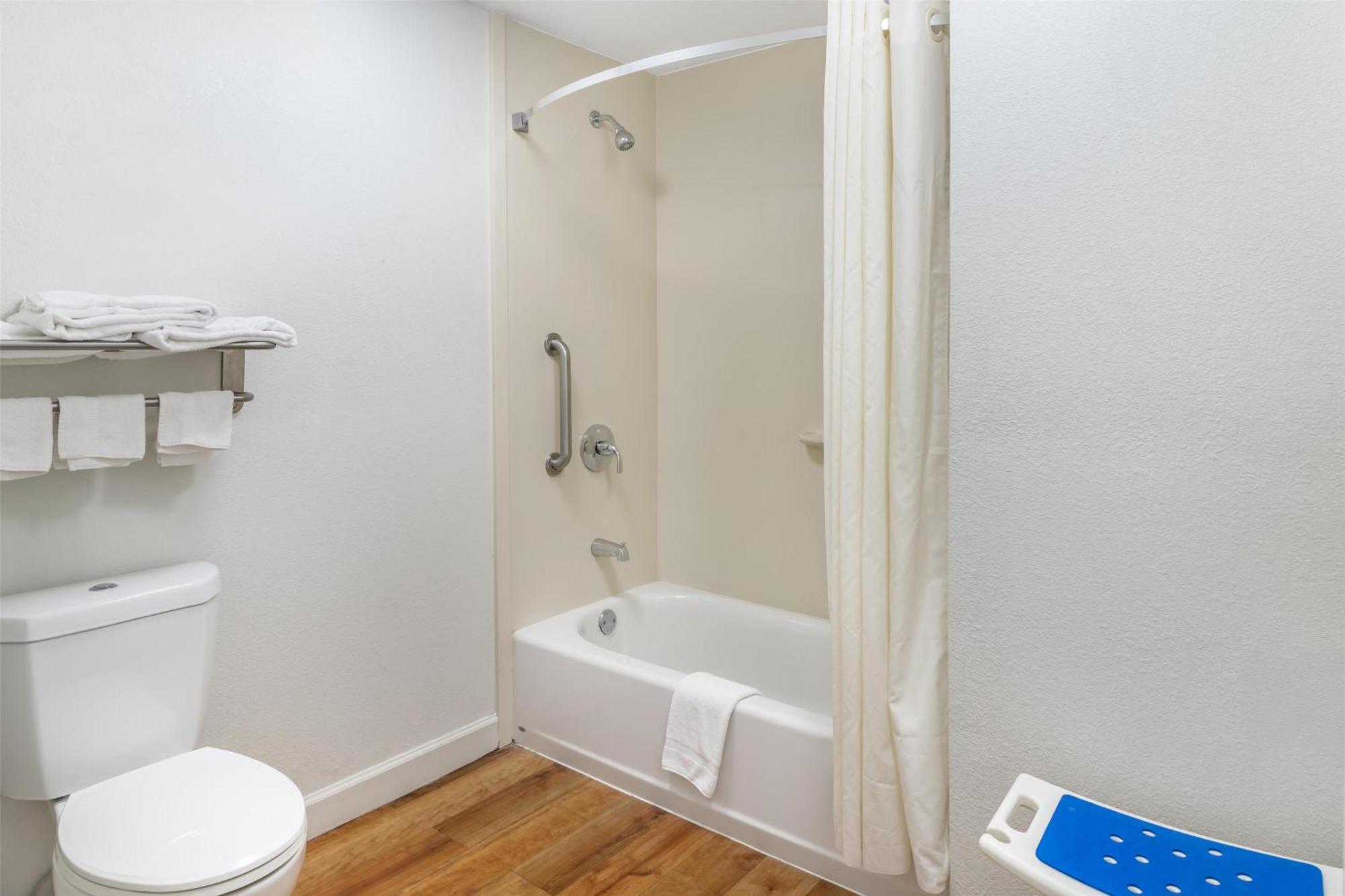 Double Room Two Double Beds Non Smoking