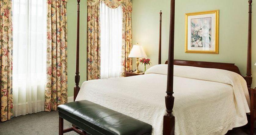 Corner Room Two Queen Beds,544312071:JPEG