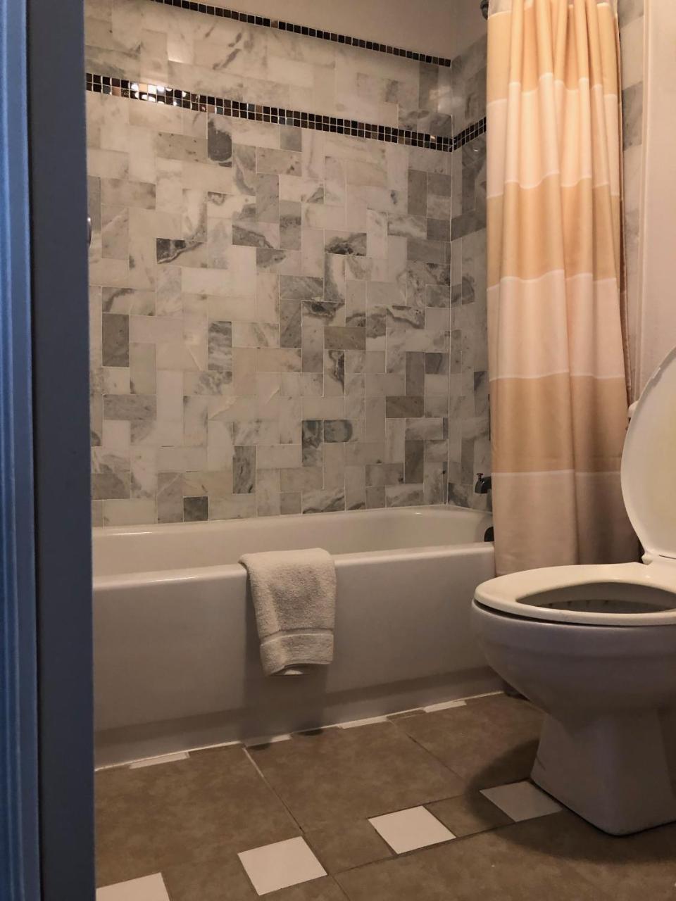 Superior King Room,776692087:JPEG