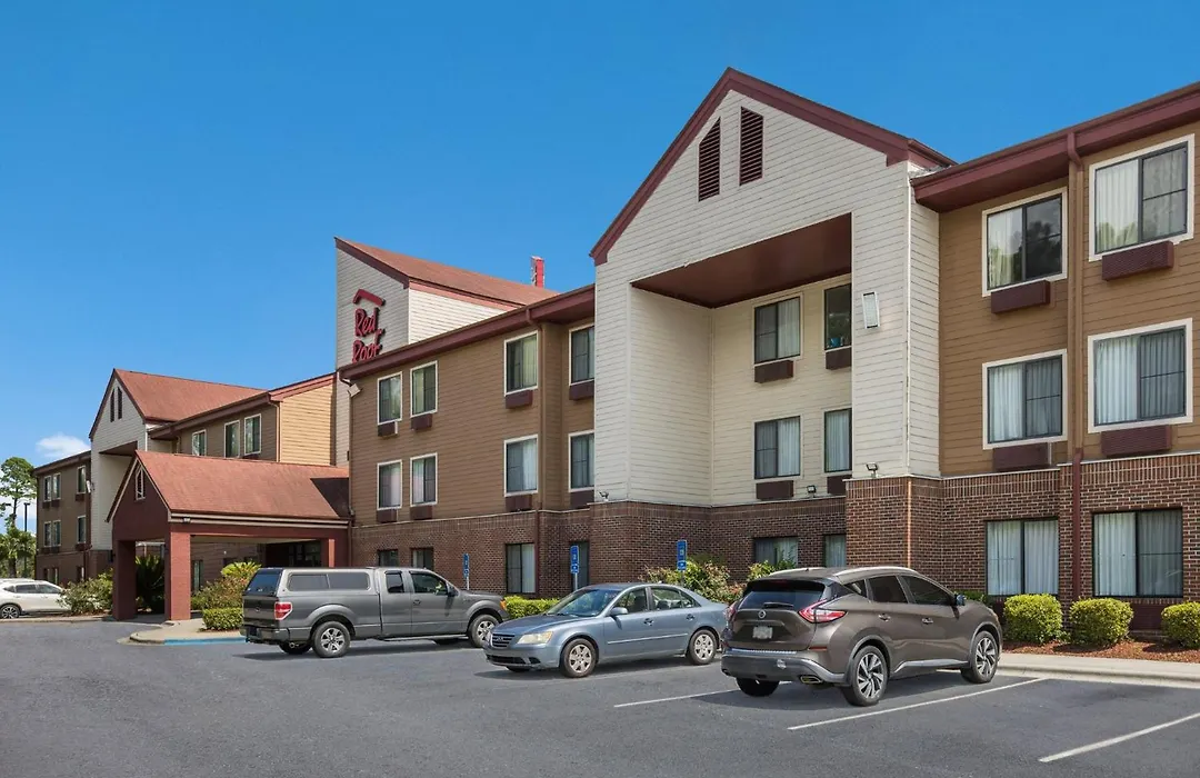 Red Roof Inn & Suites Savannah Airport-1