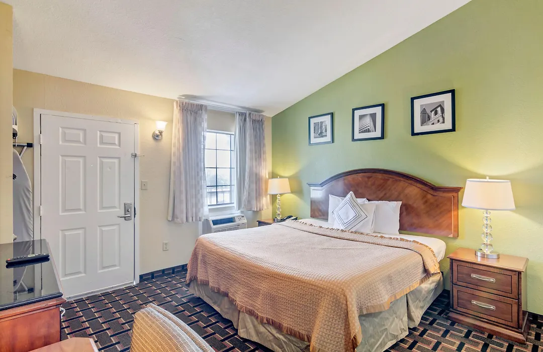Savannah Garden Hotel-1