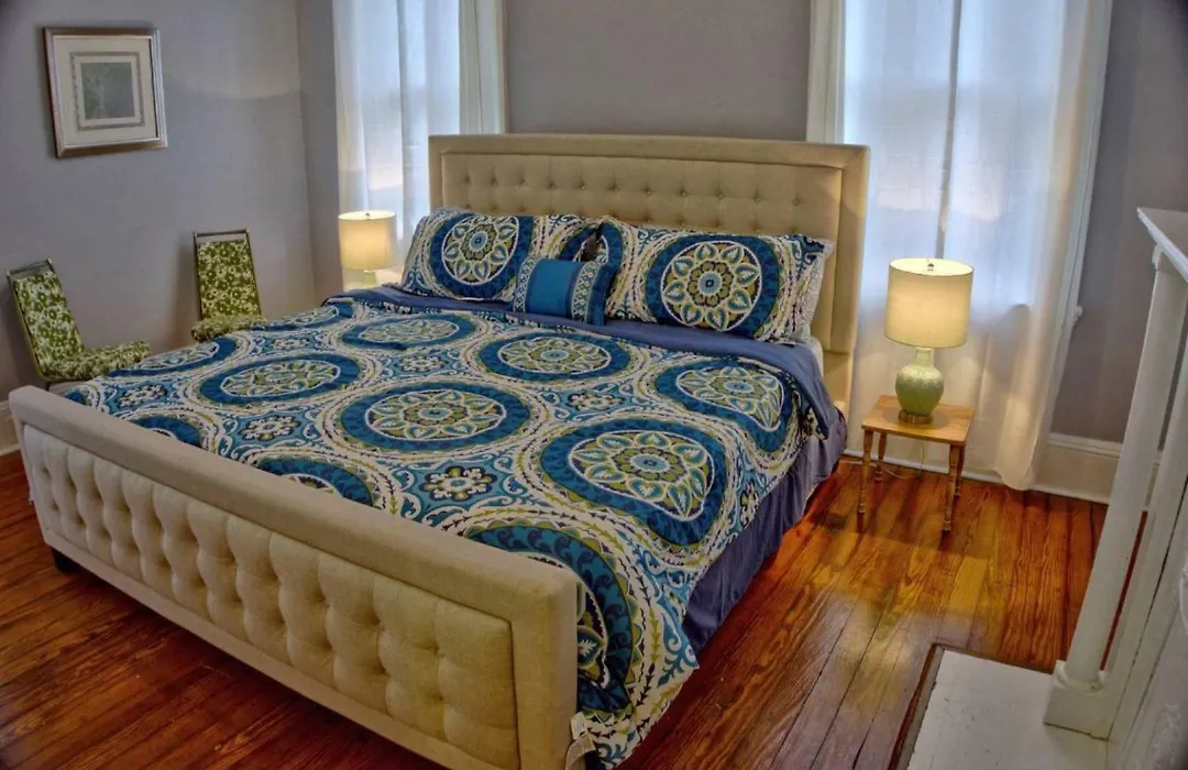 Downtown Savannah Oasis-1