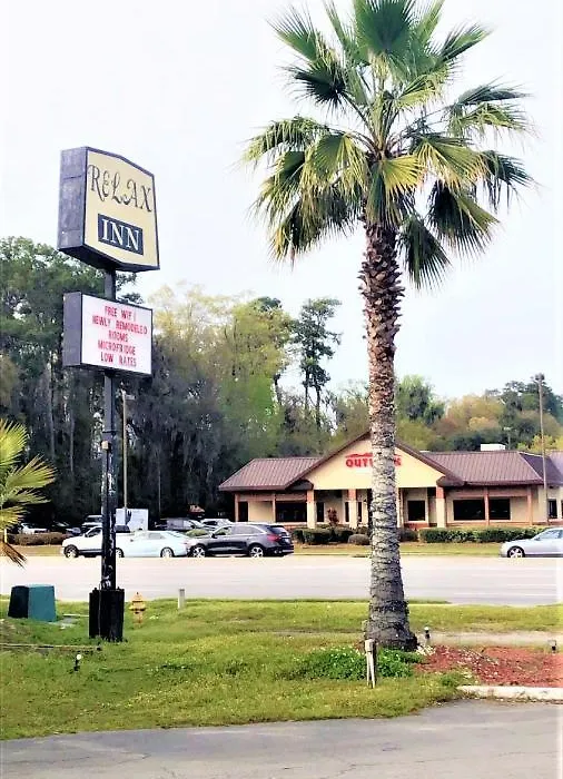 Relax Inn Savannah-1