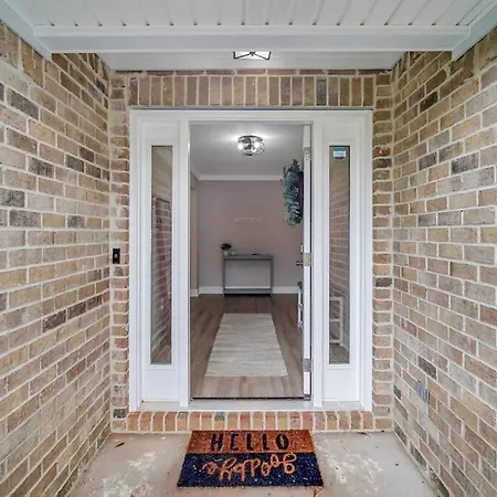 Beautiful New Construction Only 4 Min To Downtown!-3