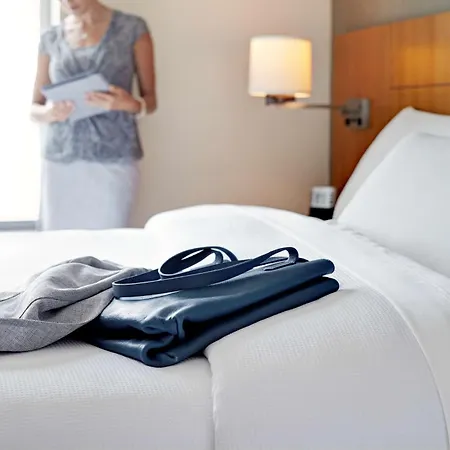 Hyatt Place Savannah Airport-3