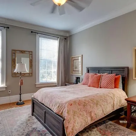 201 York #3 - Homey Downtown 2 Bedroom Steps From The River-2