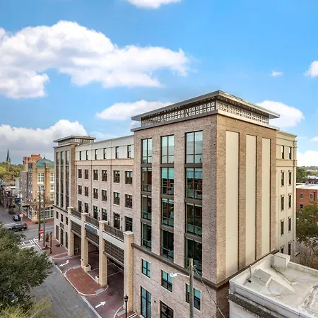 Cambria Hotel Savannah Downtown Historic District-2
