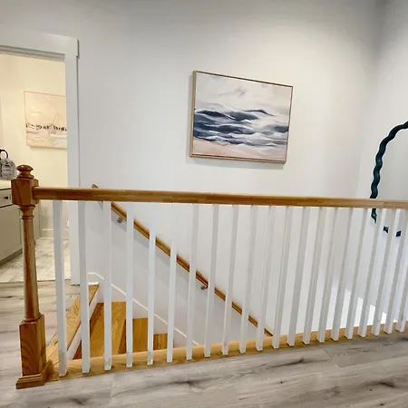 New! Stylish 1900S Renovated Duplex Apartment Building Near Forsyth & River St-3