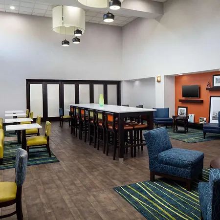 Hampton Inn & Suites Savannah - I-95 South - Gateway-2