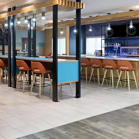 Holiday Inn & Suites - Savannah Airport - Pooler By Ihg-2