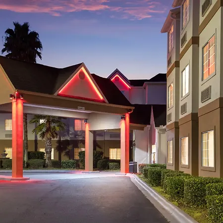 Red Roof Inn Plus+ & Suites Savannah - I-95-2