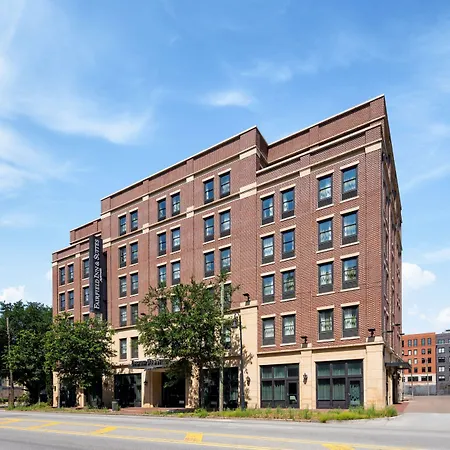Fairfield Inn & Suites By Marriott Savannah Downtown Historic District-2