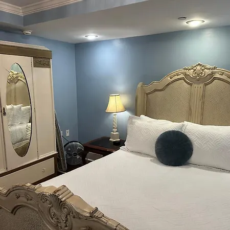 Justine Inn Savannah-3