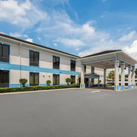Baymont By Wyndham Savannah/Garden City-2