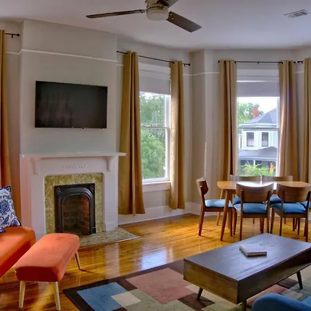 Beautiful Brick 2 Bedroom Home-2
